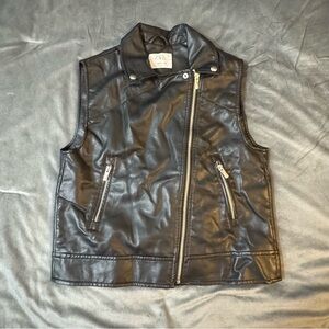 Zara Black Faux Leather Vest with Zipper Detail

#1180